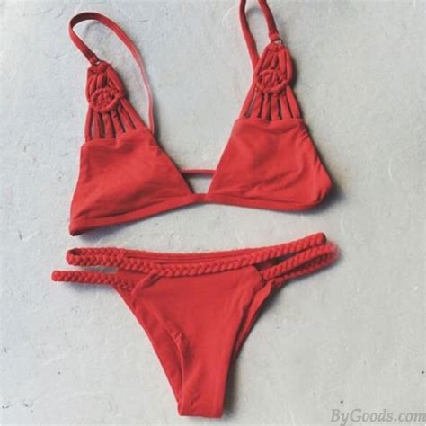 Roter exotischer bikini